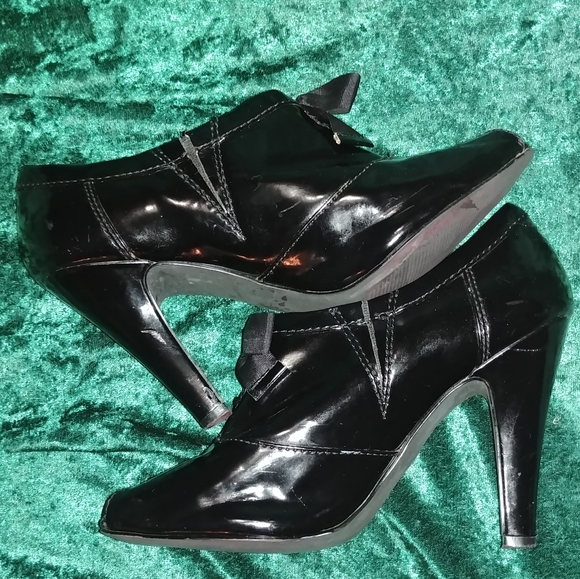 Mossimo Booties - Picture 2 of 6